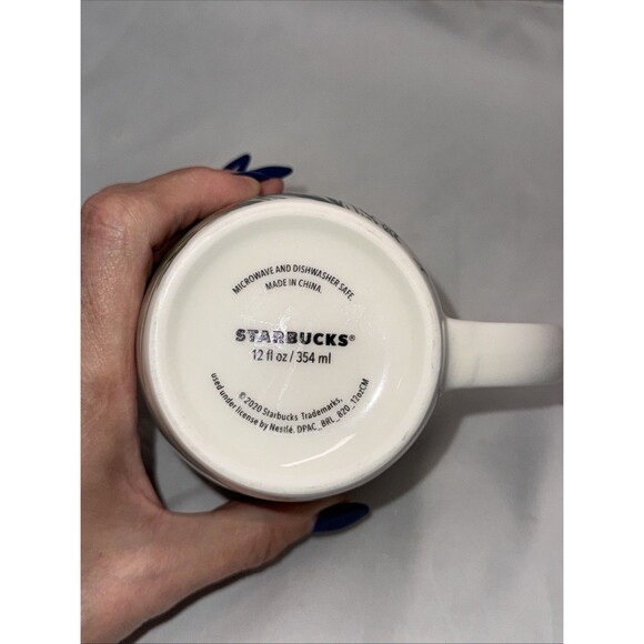 2020 Starbucks Holiday Mug 12oz Holly Berries Leaves Christmas Collectible - Picture 6 of 6